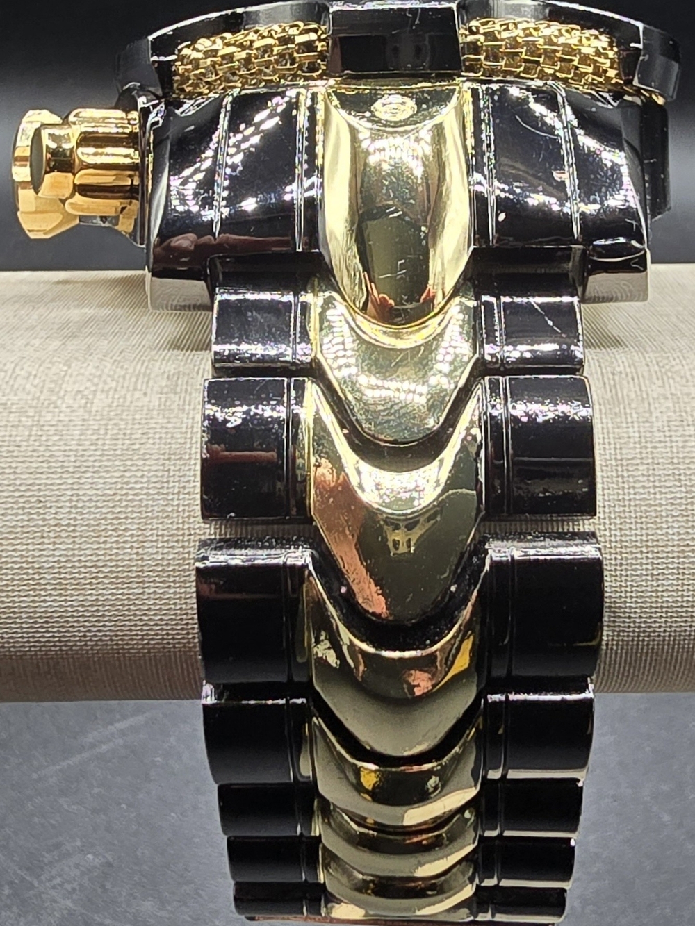 Invicta Reseve Gladiator Watch - Picture 5 of 10